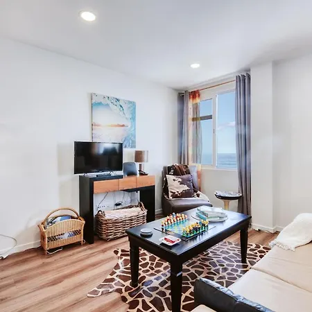 The Waves By Amazing Madeira *